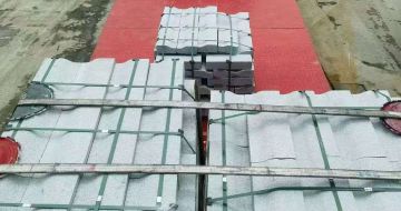 林芝 芝麻白仿形加直形路沿石出货日常