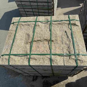 林芝 黄金麻花岗岩石材自然面蘑菇石成品