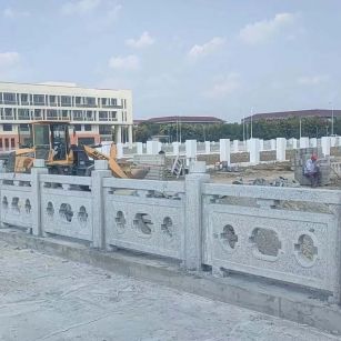 林芝 白麻花岗岩荔枝面河道栏杆