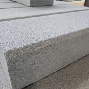 林芝 芝麻灰荔枝面路沿石