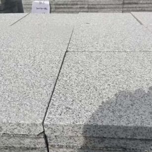 林芝 白麻花岗岩石材推荐 荔枝面地铺石