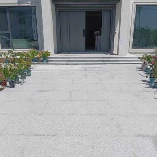 林芝 芝麻白花岗岩地铺石地面铺装