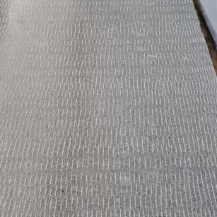 林芝 芝麻灰花岗岩斧剁面，刀斩面