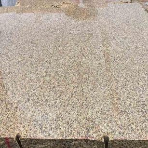 林芝 黄金麻花岗岩石材方料