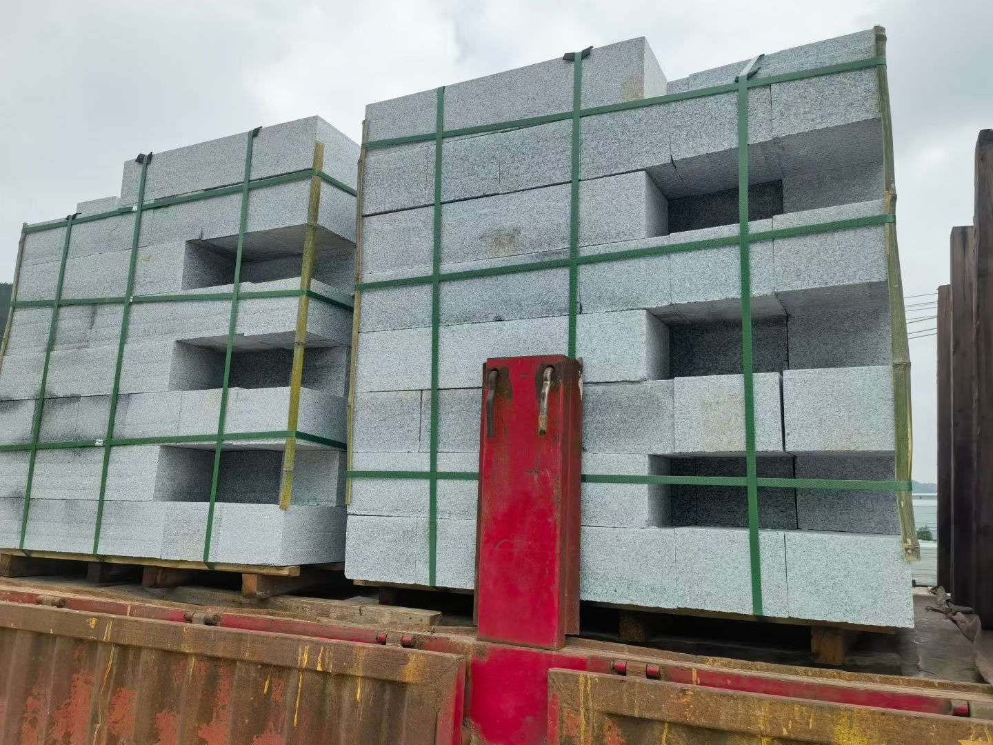 林芝 芝麻白花岗岩路沿石，平石，路侧石，马路牙子，路缘石，立缘石，平缘石等