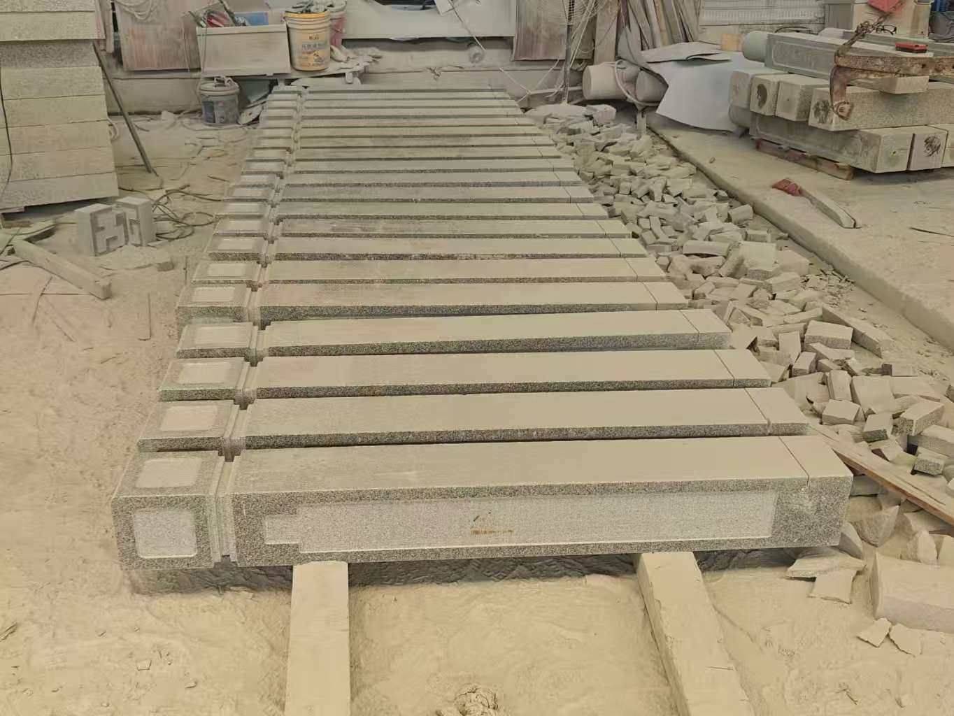 林芝 芝麻白异形加工雕刻-栏杆大柱，方柱