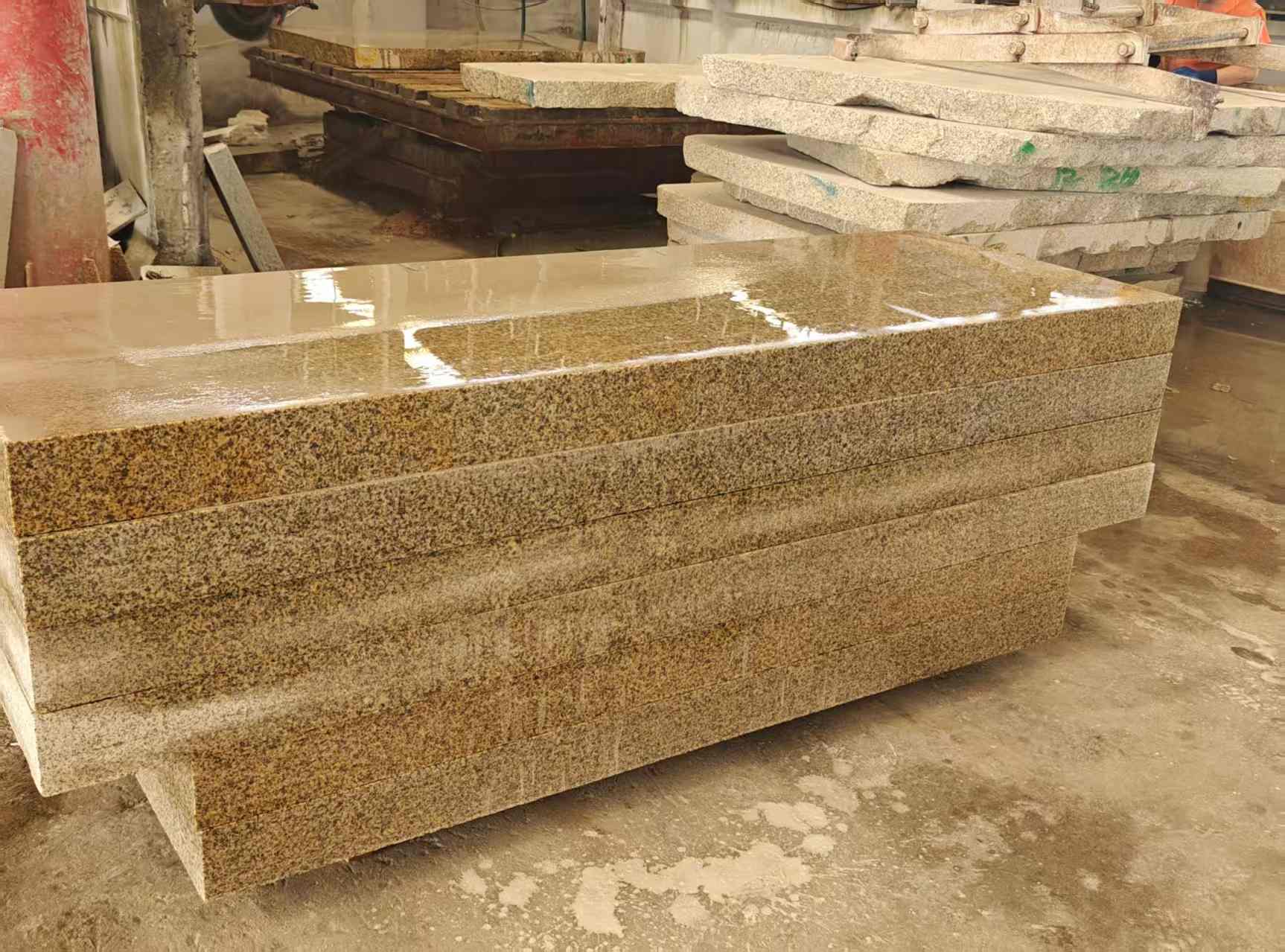 林芝 黄金麻栏杆料半成品加工中