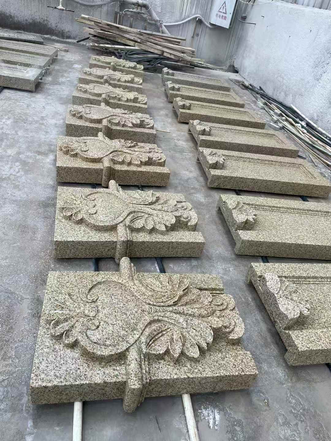 林芝 黄金麻花岗岩别墅外墙雕刻板