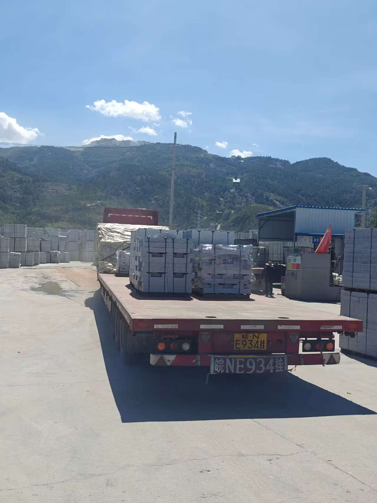 林芝 芝麻白仿形路沿石，直形路沿石