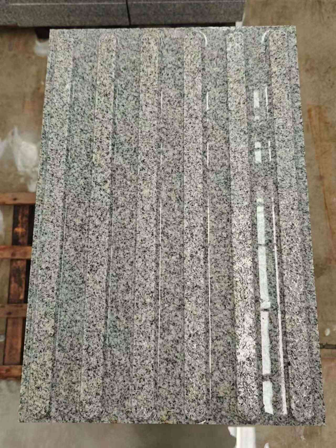 林芝 芝麻白花岗岩荔枝面雕刻盲道，盲条